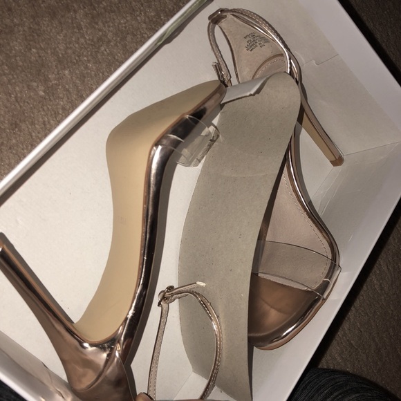 Steve Madden Rose gold heels - Picture 2 of 4